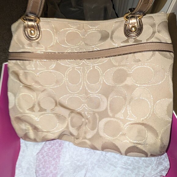 Vintage Coach Signature Jacquard Tote – Khaki/Gold  – Like NEW w/Box & Tissue - Picture 5 of 6